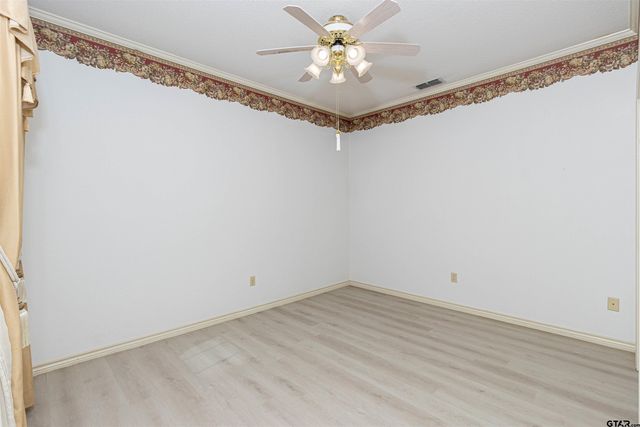 303 Canterbury Ct, Tyler, TX 75703