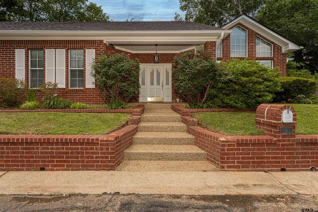 303 Canterbury Ct, Tyler, TX 75703