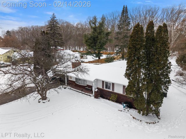 7192 Torrey Road, Mundy Township, MI 48473