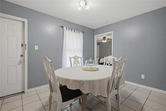 5834 Skylark Dr, Corpus Christi, TX 78408