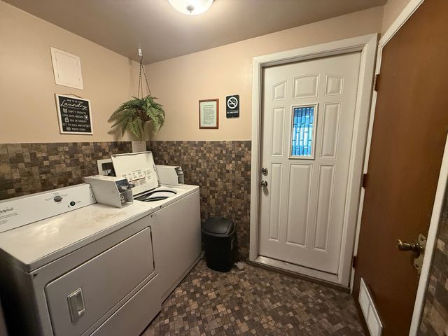 8301 W Oconnor Drive GE, River Grove, IL 60171
