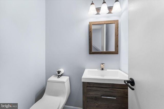 14839 MAIDSTONE CT, Centreville, VA 20120