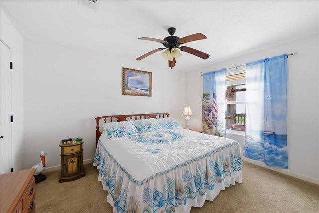 1008 Rollover Circle, Gilchrist, TX 77617