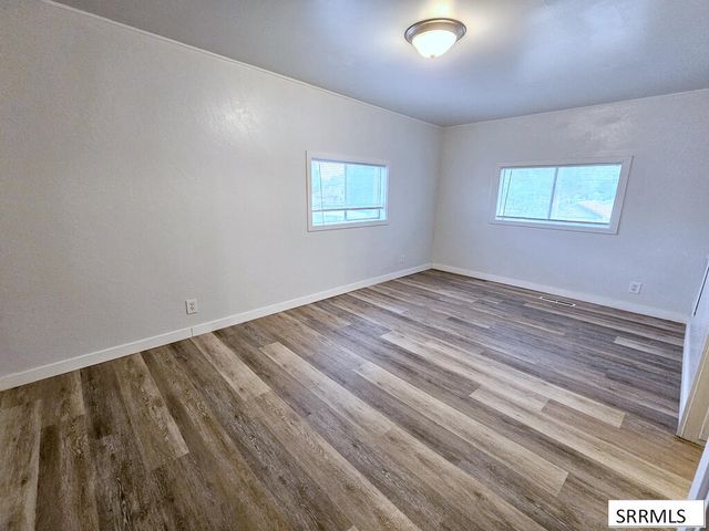 130 E 17th Street, Idaho Falls, ID 83404