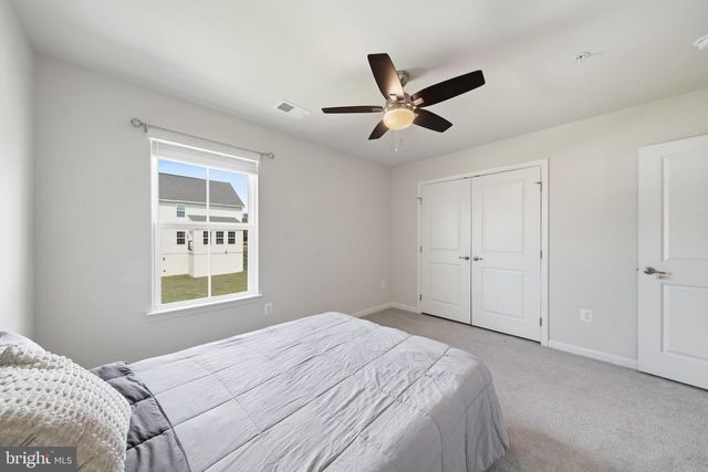 1221 LONG FARM LN, Brunswick, MD 21716