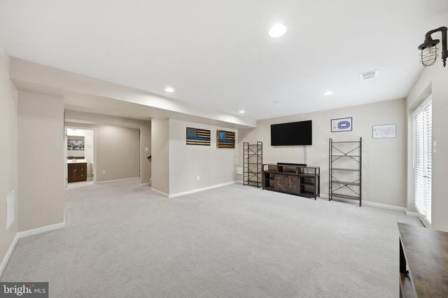 1221 LONG FARM LN, Brunswick, MD 21716