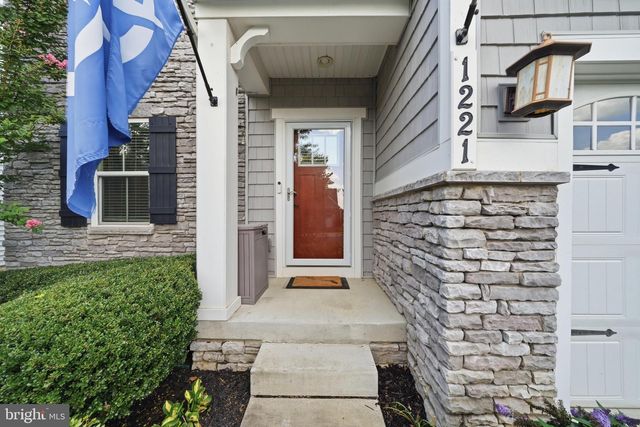1221 LONG FARM LN, Brunswick, MD 21716