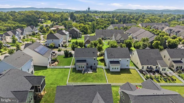 1221 LONG FARM LN, Brunswick, MD 21716