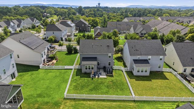 1221 LONG FARM LN, Brunswick, MD 21716