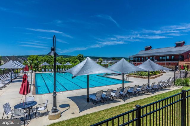 1221 LONG FARM LN, Brunswick, MD 21716