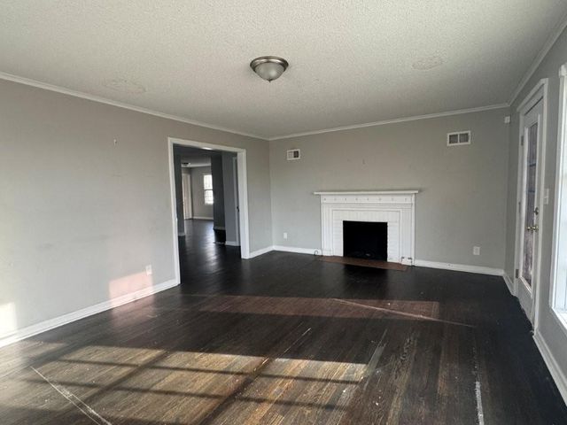 6301 KENTUCKY Avenue, Raytown, MO 64133