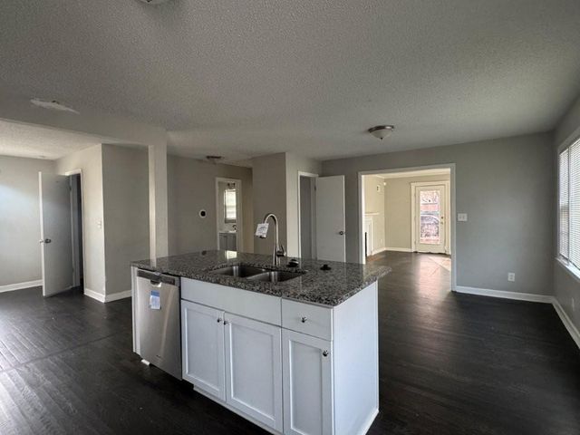 6301 KENTUCKY Avenue, Raytown, MO 64133