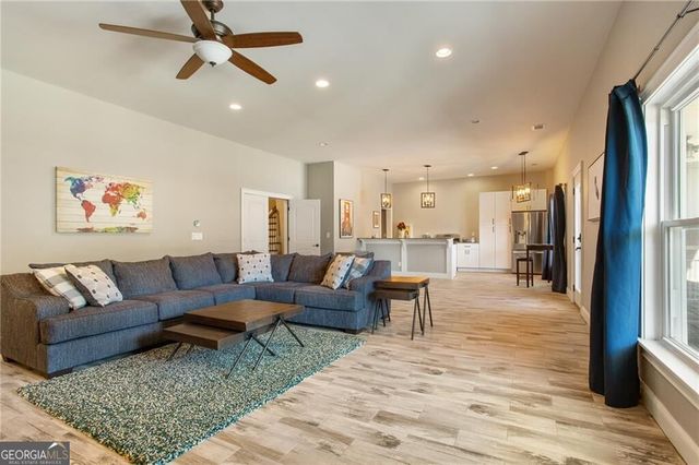 4130 Cougar Point NE, Marietta, GA 30066