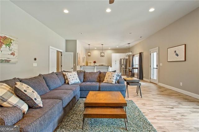 4130 Cougar Point NE, Marietta, GA 30066