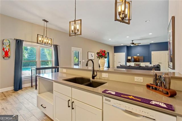 4130 Cougar Point NE, Marietta, GA 30066