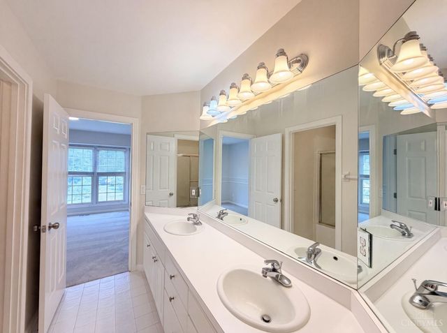 6667 Miami Woods Drive, Miami Twp, OH 45140