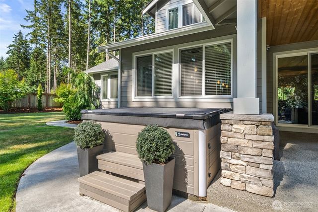 4716 Center Lane NE, Olympia, WA 98516