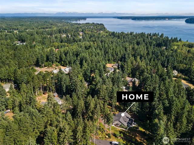 4716 Center Lane NE, Olympia, WA 98516