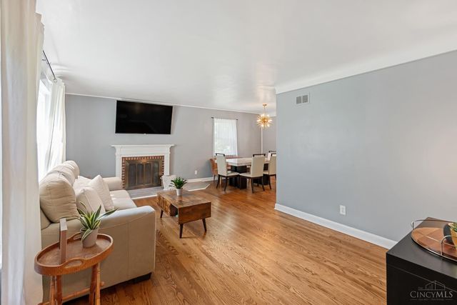 6465 Loiswood Drive, Cincinnati, OH 45224