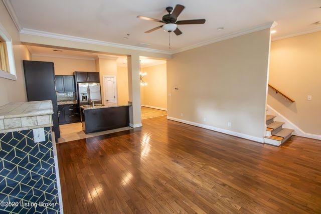 927 Cherokee Rd 6, Louisville, KY 40204