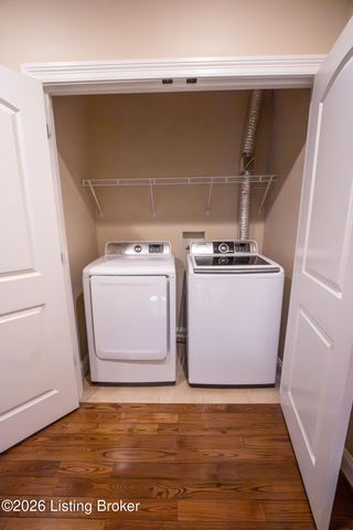 927 Cherokee Rd 6, Louisville, KY 40204