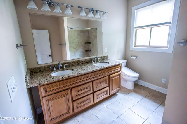 927 Cherokee Rd 6, Louisville, KY 40204