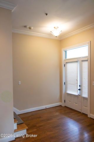 927 Cherokee Rd 6, Louisville, KY 40204