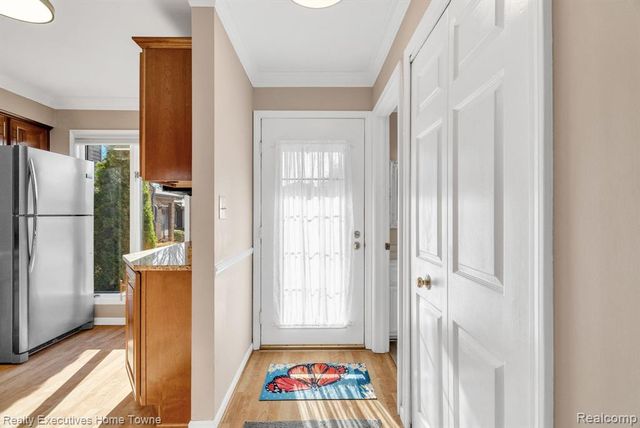 2500 River Apt 55 Road 55, Marysville, MI 48040