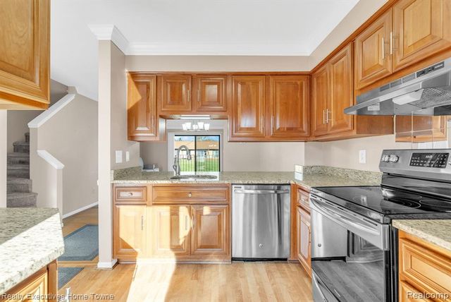 2500 River Apt 55 Road 55, Marysville, MI 48040