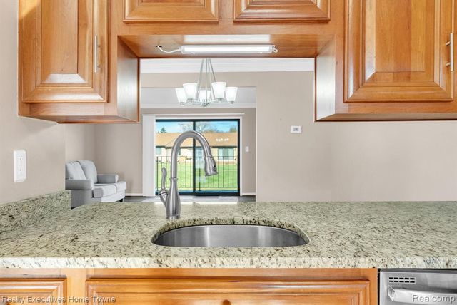 2500 River Apt 55 Road 55, Marysville, MI 48040