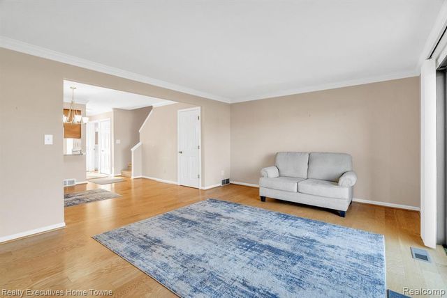 2500 River Apt 55 Road 55, Marysville, MI 48040