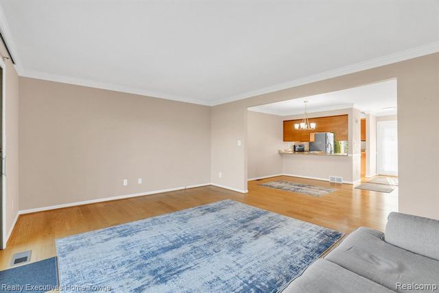 2500 River Apt 55 Road 55, Marysville, MI 48040