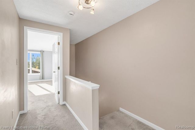 2500 River Apt 55 Road 55, Marysville, MI 48040