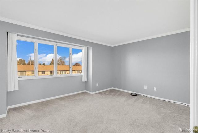 2500 River Apt 55 Road 55, Marysville, MI 48040