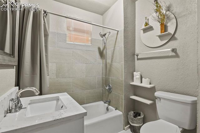 2511 E Routt Avenue, Pueblo, CO 81004