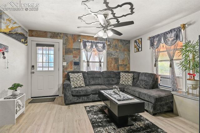 2511 E Routt Avenue, Pueblo, CO 81004