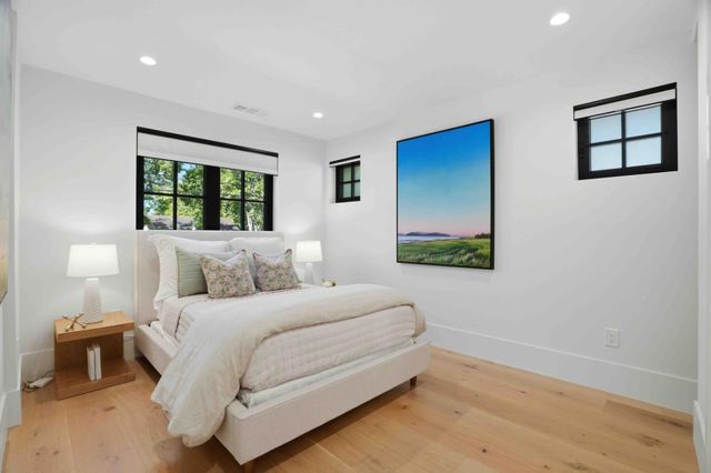 1211 Fulton Street, Palo Alto, CA 94301