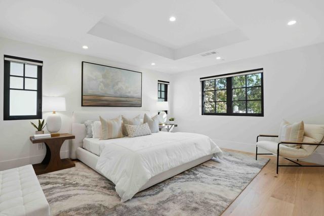 1211 Fulton Street, Palo Alto, CA 94301