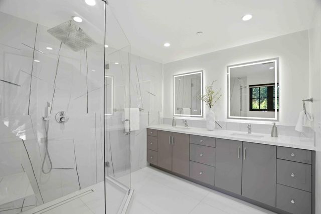 1211 Fulton Street, Palo Alto, CA 94301