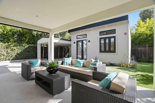 1211 Fulton Street, Palo Alto, CA 94301