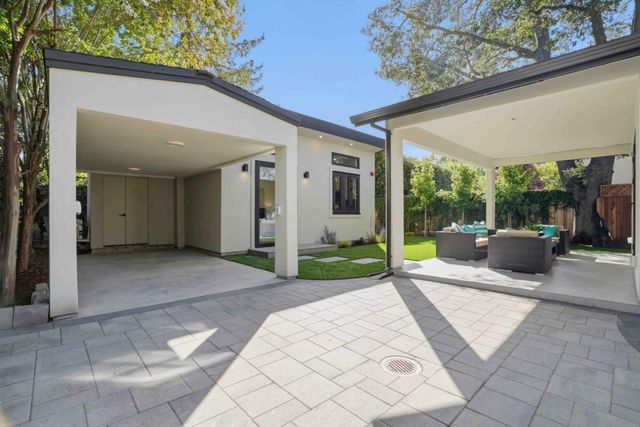 1211 Fulton Street, Palo Alto, CA 94301