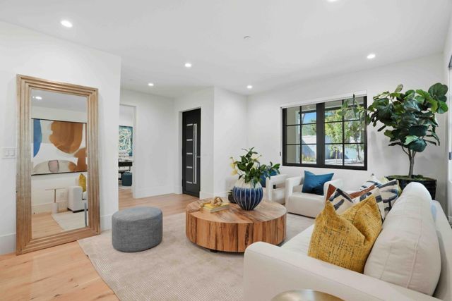 1211 Fulton Street, Palo Alto, CA 94301