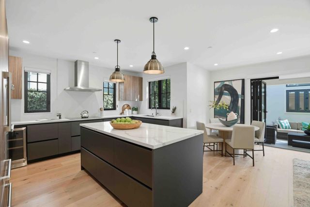 1211 Fulton Street, Palo Alto, CA 94301