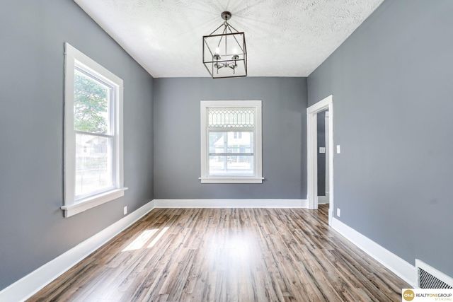 5331 27th Avenue, Omaha, NE 68111