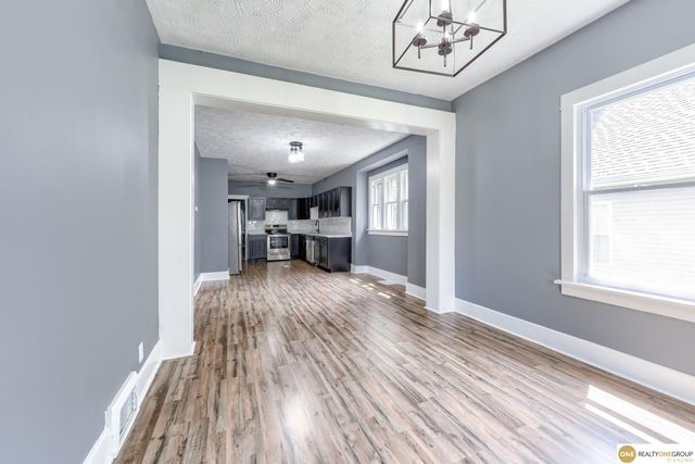 5331 27th Avenue, Omaha, NE 68111