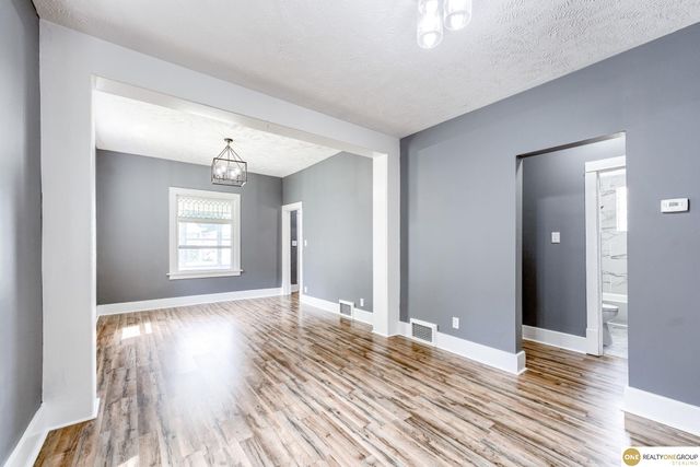 5331 27th Avenue, Omaha, NE 68111