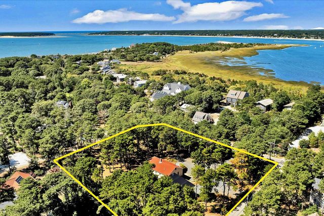 45 Indian Neck Road, Wellfleet, MA 02667