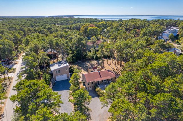 45 Indian Neck Road, Wellfleet, MA 02667