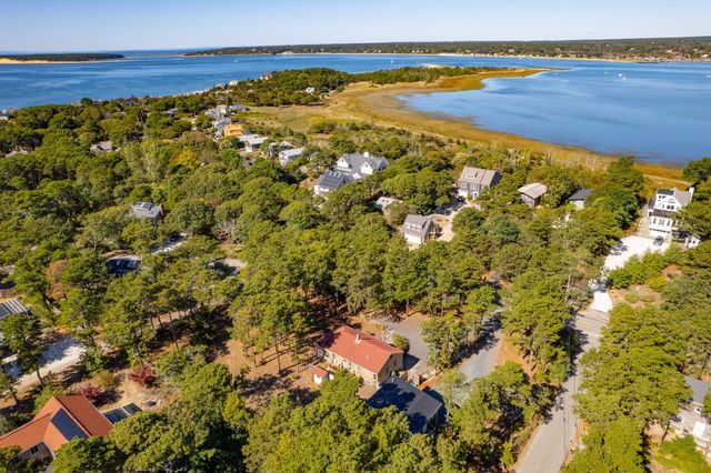 45 Indian Neck Road, Wellfleet, MA 02667