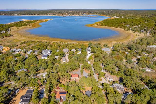 45 Indian Neck Road, Wellfleet, MA 02667